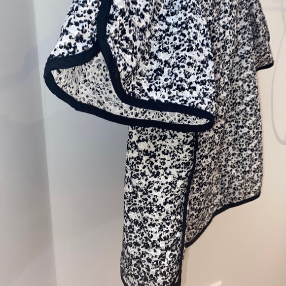 Rag & Bone off the shoulders Flavia Top in Black Floral - Picture 7 of 13